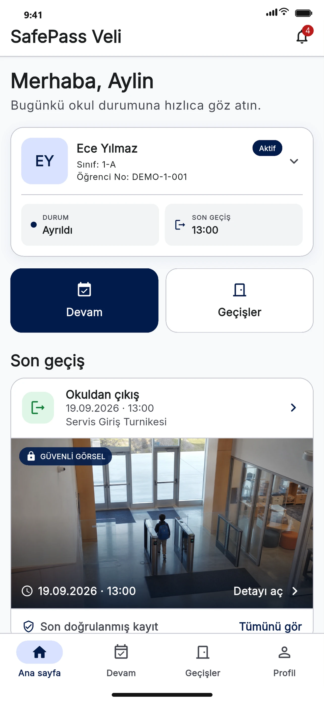 SafePass Veli ana ekranında öğrencinin ayrıldı durumu, son geçiş saati ve okuldan çıkış kaydı.